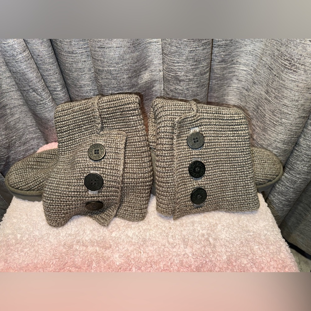 UGG Gray Knit Button Boots - Picture 4 of 9